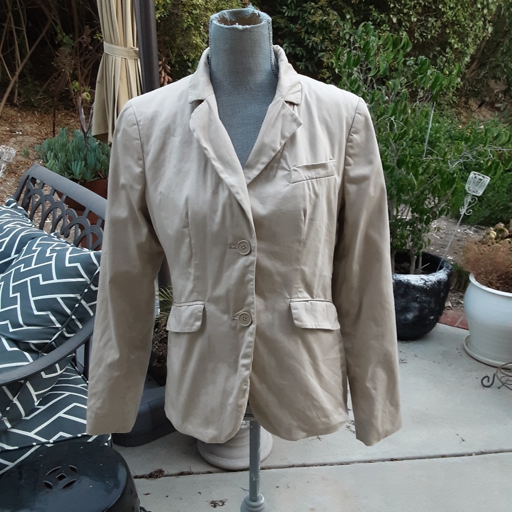 Womens jacket/blazer style